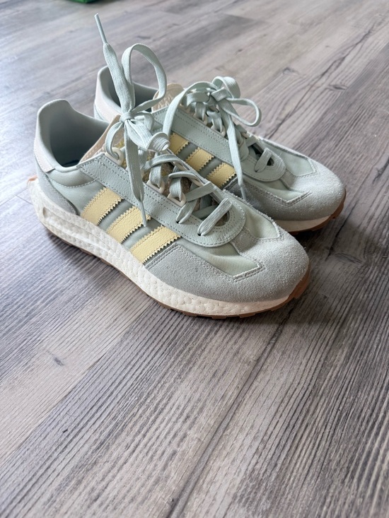 adidas Shoes - Adidas Women's Retropy size 9.5 - Linen Green / Almost Yellow